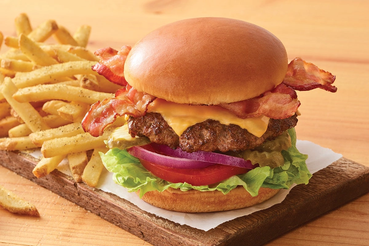 BIG Classic Bacon Cheeseburger