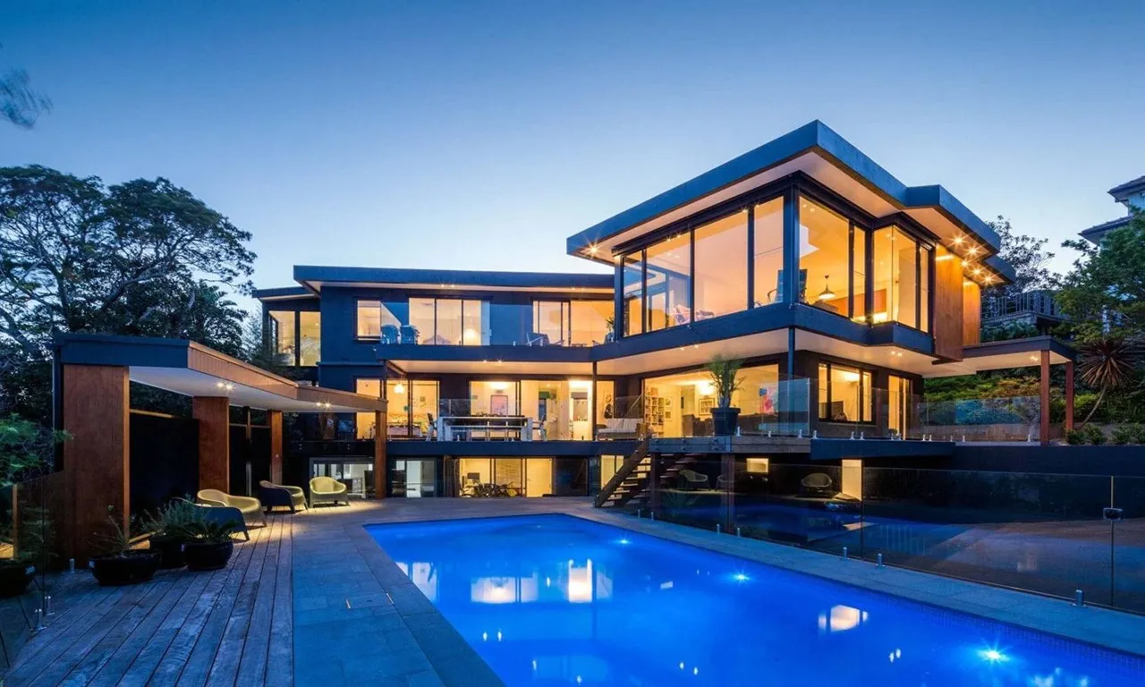 Luxury home buying services helping clients purchase premium estates, waterfront homes, exclusive residences, and high-end real estate with expert professional guidance.