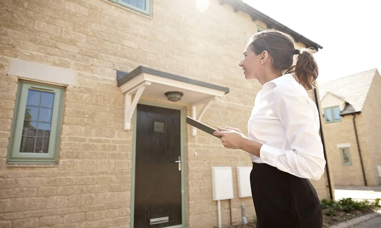 Professional home valuation services providing accurate property value assessments through market analysis, property inspections, and expert real estate evaluation.
